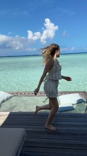 Grace Van Dien feet photo 14
