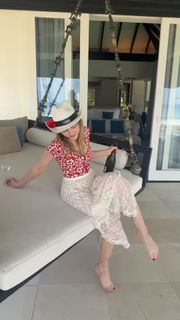 Grace Van Dien feet photo 11