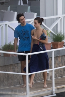 Grace Van Patten feet photo thumbnail