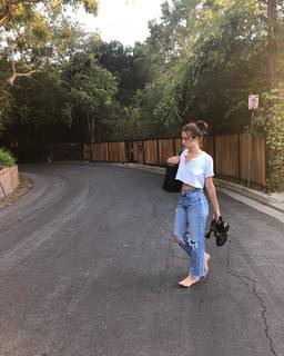 Grace Van Patten feet photo thumbnail