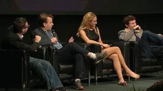 Grace Van Patten feet photo thumbnail