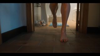 Grace Van Patten feet photo thumbnail