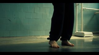 Grace Van Patten feet photo thumbnail