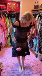 Grace VanderWaal feet photo 12
