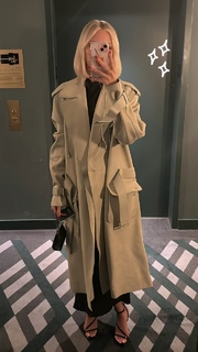Grace VanderWaal feet photo 8