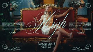 Grace VanderWaal feet photo 2