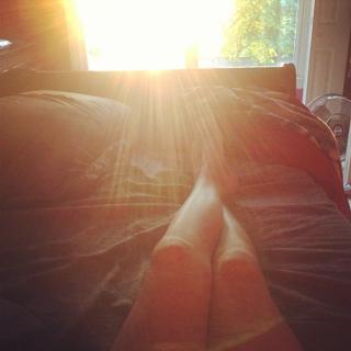 Grace Victoria Cox feet photo 2