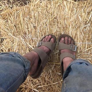 Grace Victoria Cox feet photo 6