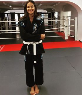 Gracie Carvalho feet photo 9