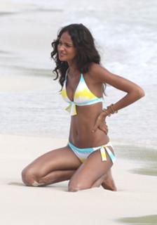 Gracie Carvalho feet photo 5