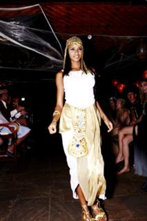 Gracie Carvalho feet photo 17