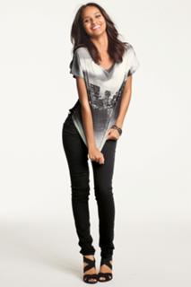 Gracie Carvalho feet photo 16