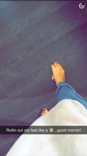 Gracie Dzienny feet photo 8
