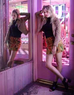 Gracie Dzienny feet photo 7