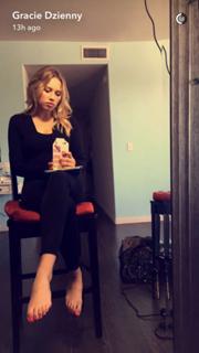 Gracie Dzienny feet photo 3