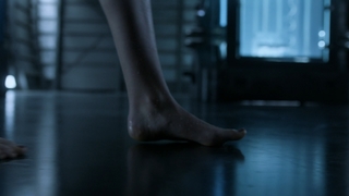 Gracie Dzienny feet photo 5