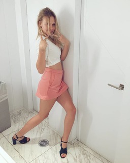 Gracie Dzienny feet photo 18