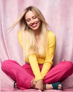Gracie Dzienny feet photo 11