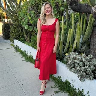 Gracie Dzienny feet photo 8