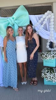 Gracie Dzienny feet photo 1