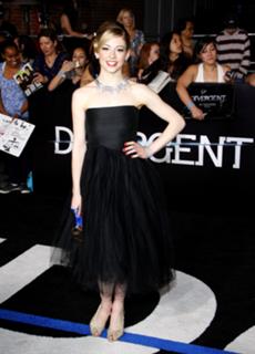 Gracie Gold feet photo 2