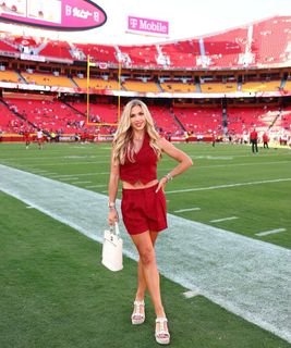 Gracie Hunt feet photo 20