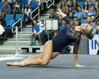 Gracie Kramer feet photo 2
