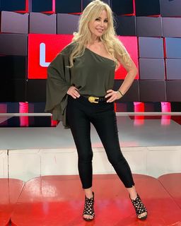 Graciela Alfano feet photo 10