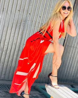 Graciela Alfano feet photo 17