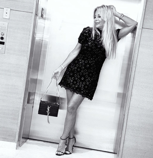 Graciela Alfano feet photo 10