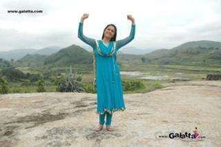 Gracy Singh feet photo 6