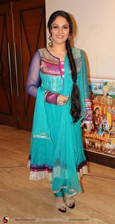 Gracy Singh feet photo 9