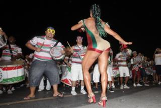 Gracyanne Barbosa feet photo thumbnail