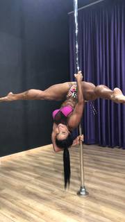 Gracyanne Barbosa feet photo thumbnail