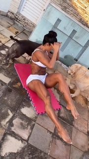 Gracyanne Barbosa feet photo thumbnail