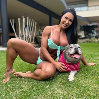 Gracyanne Barbosa feet photo thumbnail