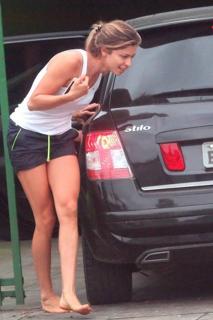 Grazi Massafera feet photo thumbnail