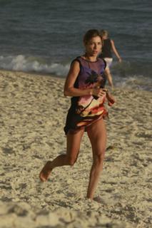 Grazi Massafera feet photo thumbnail