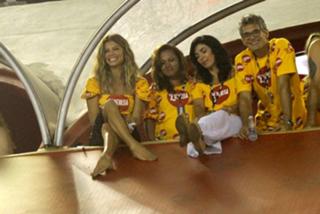 Grazi Massafera feet photo thumbnail