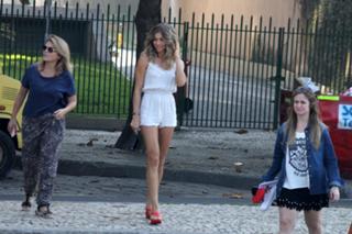 Grazi Massafera feet photo thumbnail