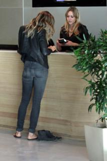 Grazi Massafera feet photo thumbnail