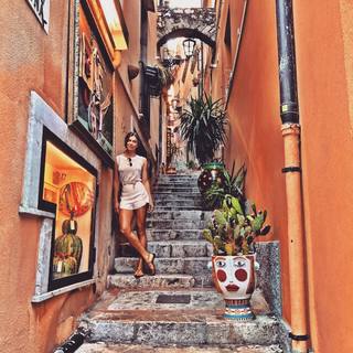 Grazi Massafera feet photo thumbnail