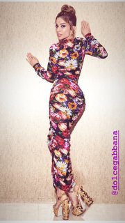 Grazi Massafera feet photo thumbnail