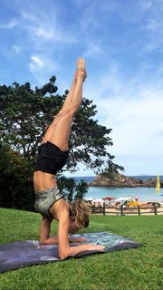 Grazi Massafera feet photo thumbnail