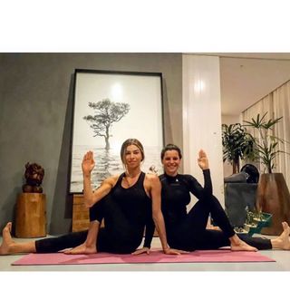 Grazi Massafera feet photo thumbnail