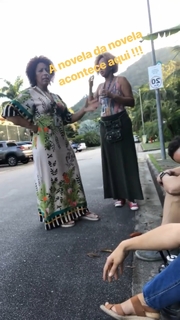 Grazi Massafera feet photo thumbnail