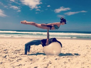 Grazi Massafera feet photo thumbnail