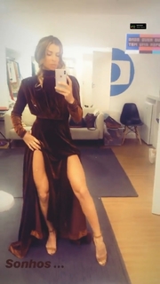 Grazi Massafera feet photo thumbnail