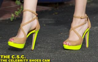 Greer Grammer feet photo thumbnail