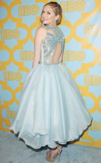 Greer Grammer feet photo thumbnail